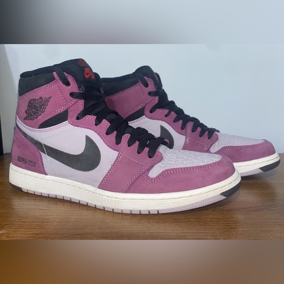 Air Jordan 1 High Element Gore-Tex Berry - Picture 1 of 7